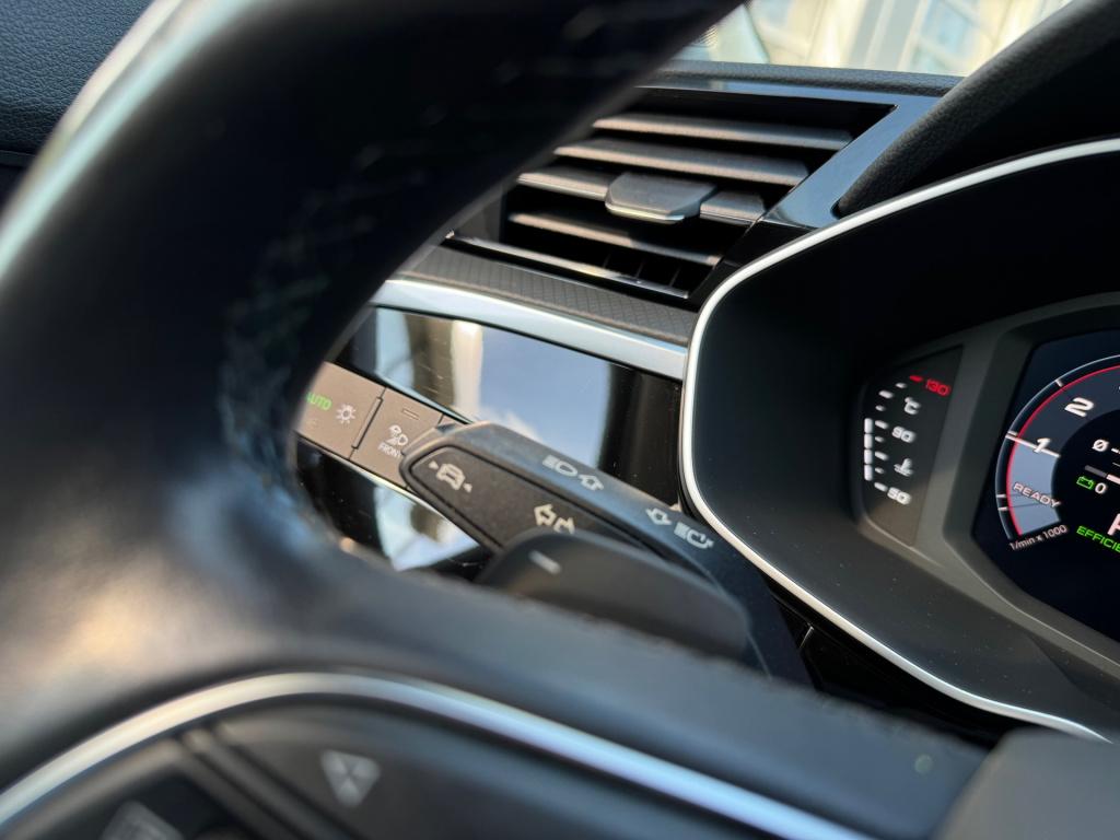 Audi Q3 sportback 35 tfsi pro line * panoramadak * trekhaak * matrix led