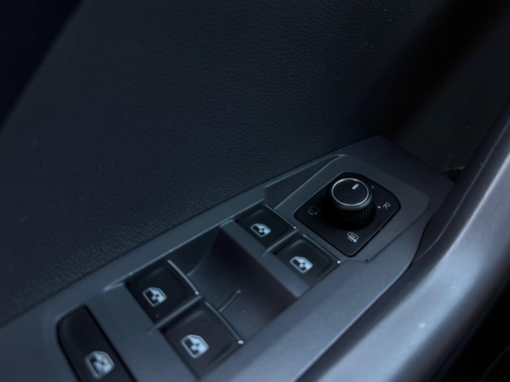 Volkswagen T-cross 1.0 tsi style * virtual cockpit * stoelverwarming * carp