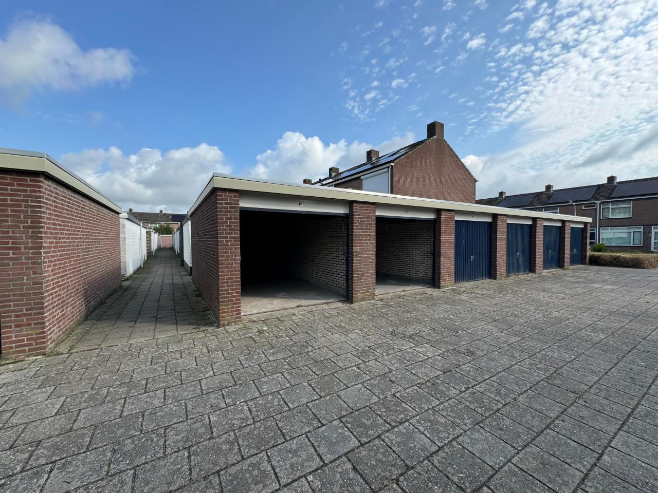 Te huur: Twee garageboxen aan de Corellistraat in Terneuzen