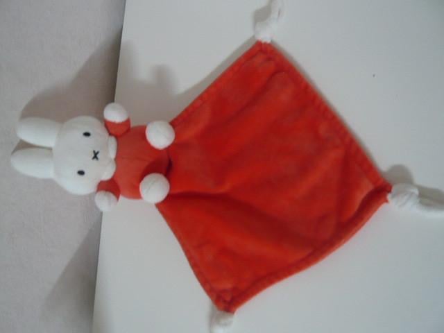 KNUFFEL DOEKJE VAN NIJNTJE