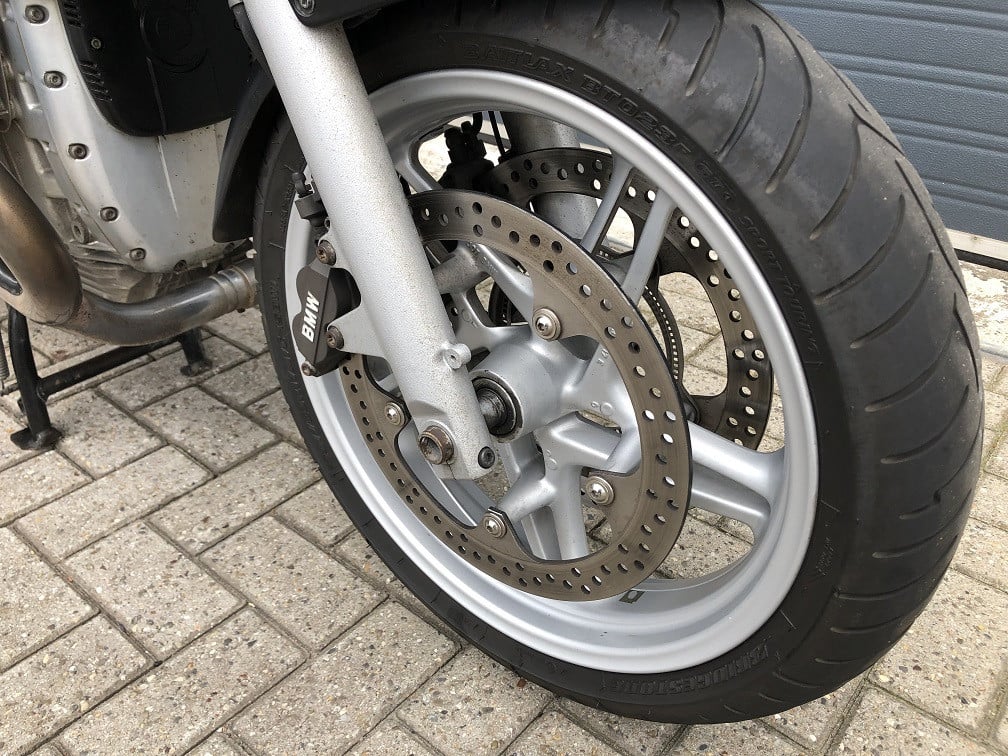 BMW R1150R uit 2002 met 87dkm