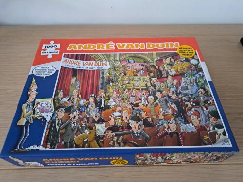 PUZZEL ANDRE VAN DUIN 60 JAAR IN HET VAK.