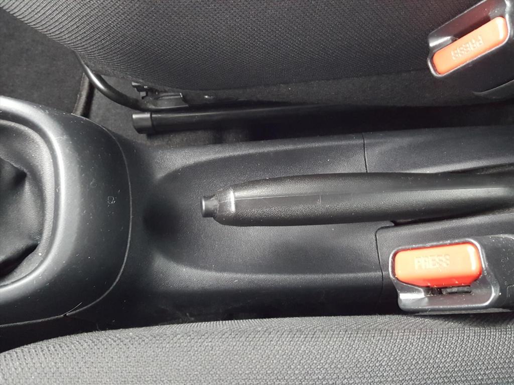 Peugeot 108 active 1.0 e-vti 68pk 5d pack premium | airco | bluetooth belle