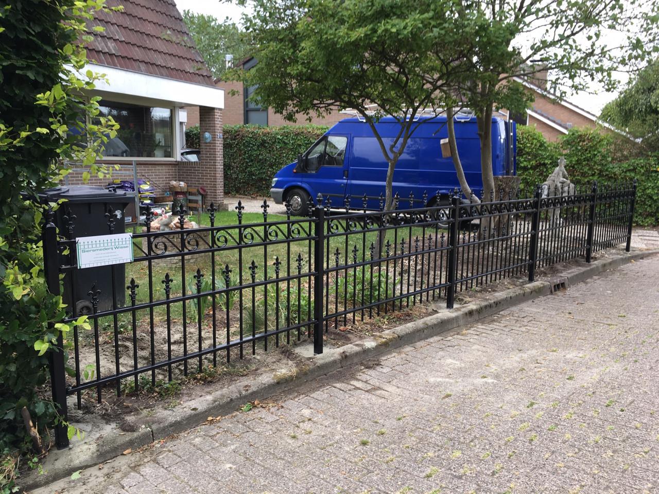 Hekwerken , elke kleur en maat en model is mogelijk.