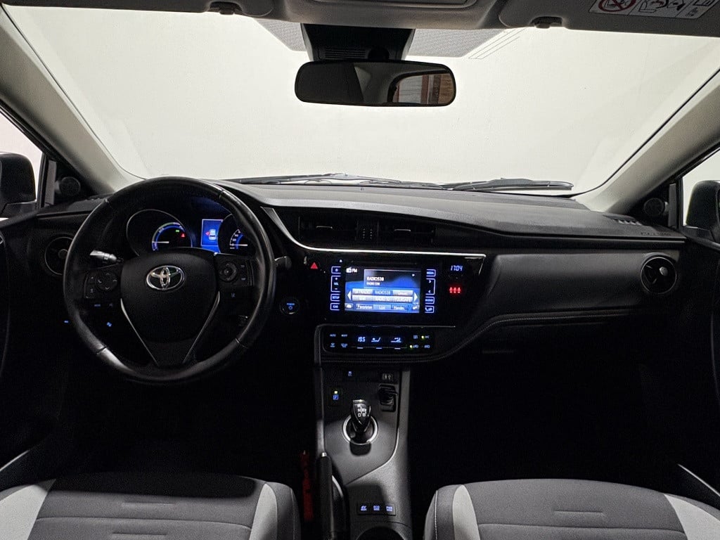Toyota Auris 1.8 hybrid energy.