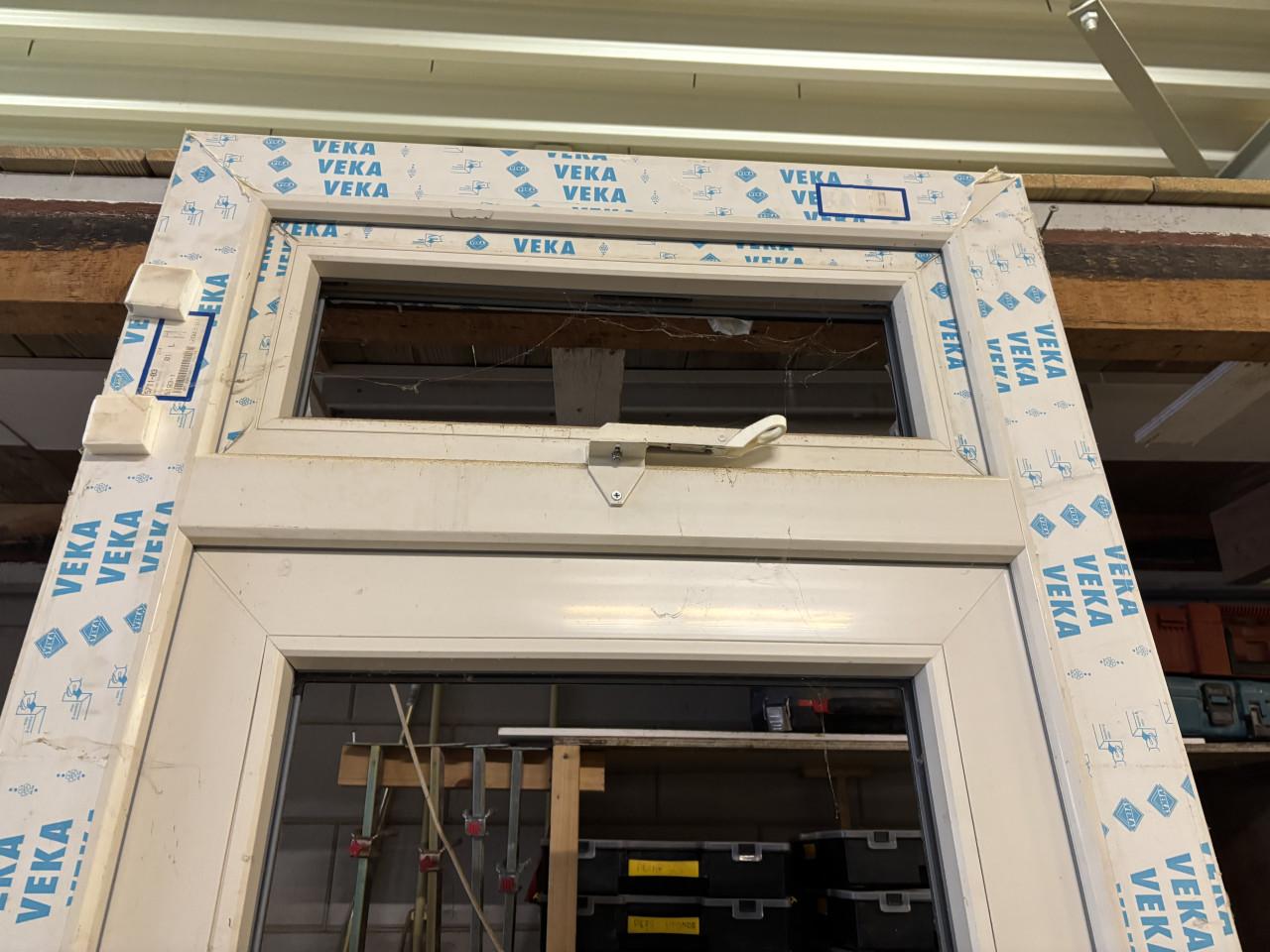 Kunststof achterdeur nieuw