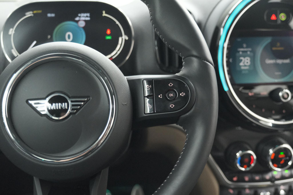 Mini Countryman mini 2.0 cooper s e all4 chili | panoramadak | camera | app