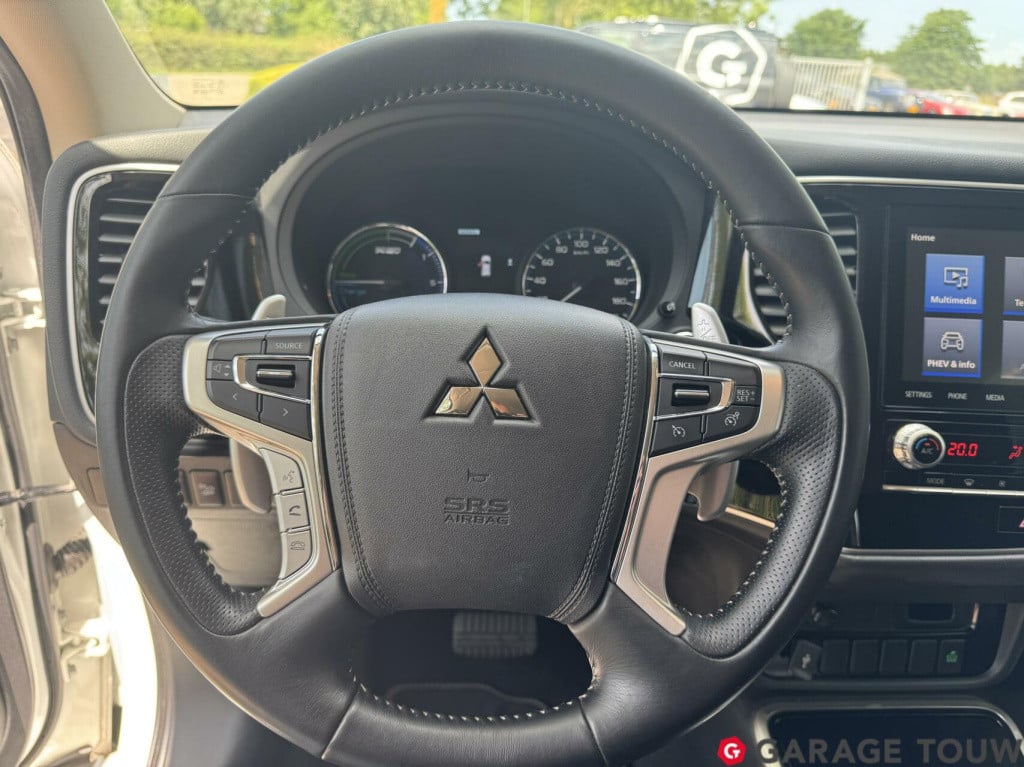 Mitsubishi Outlander 2.4 phev pure+ afn.trekhaak + winterset