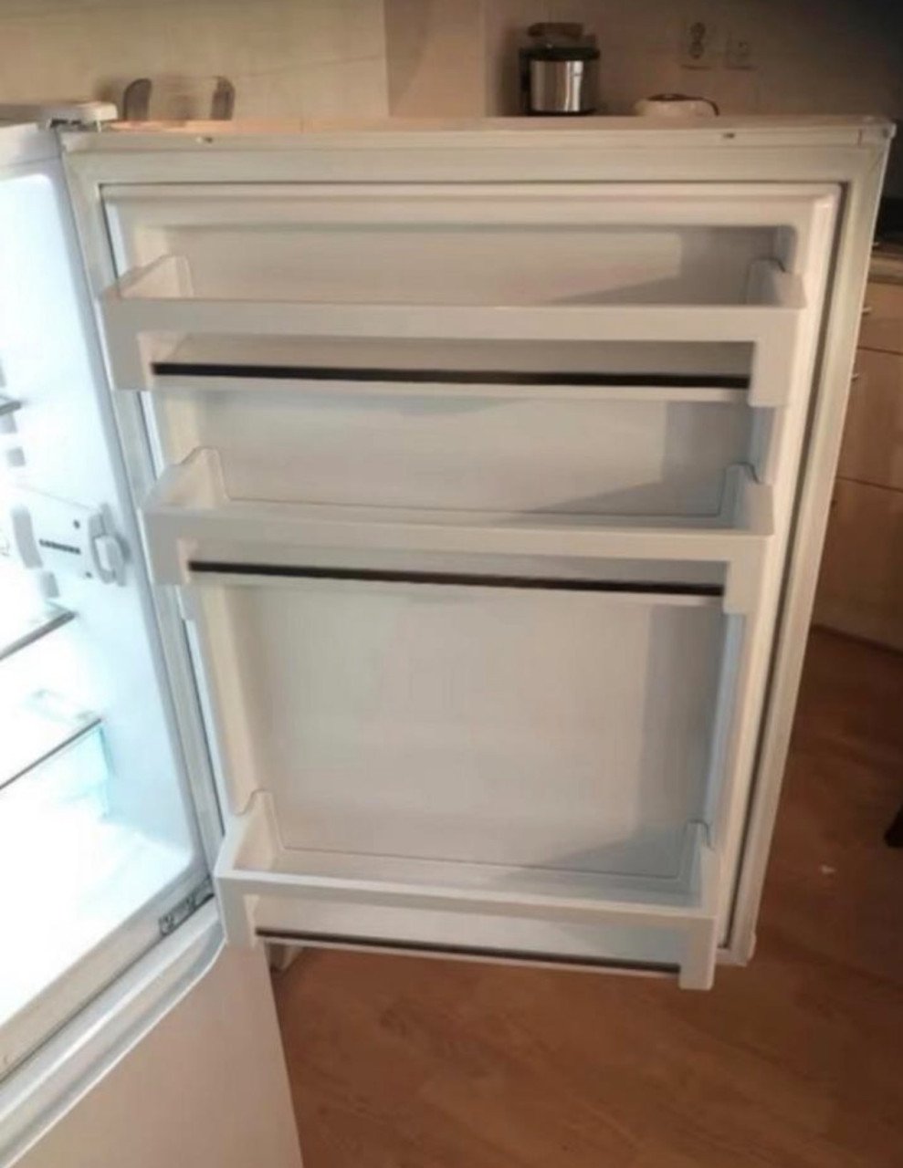 Liebherr Koelkast met vriezer 1 jaar oud nieuwprijs €600,-