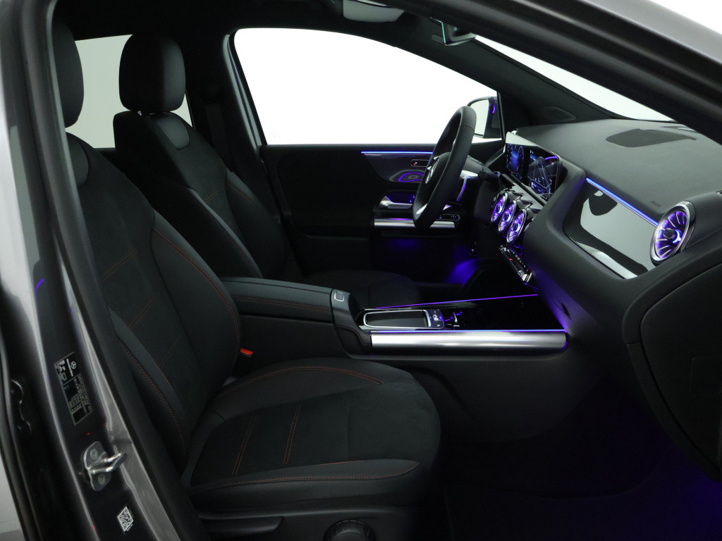 Mercedes-Benz B-Klasse 180 amg line limited edition | dodehoekassistent | p