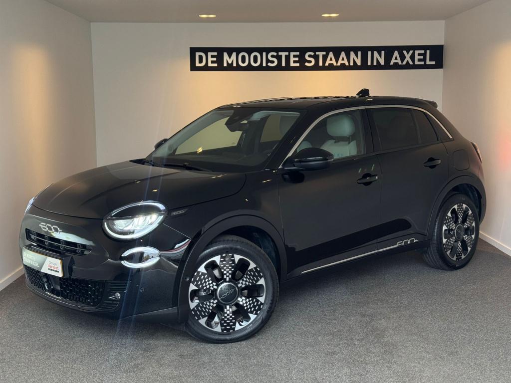 Fiat 600 1.2 hybrid la prima