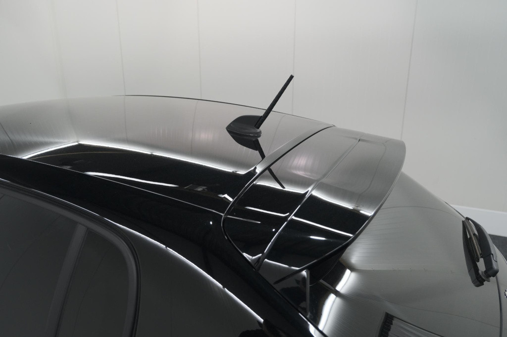 Peugeot 208 puretech 100 gt | camera | navigatie | apple carplay | parkeers
