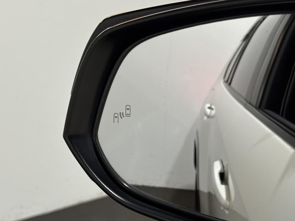 Toyota Rav4 2.5 hybrid awd bi-tone | innovation-pakket | trekhaak | panodak