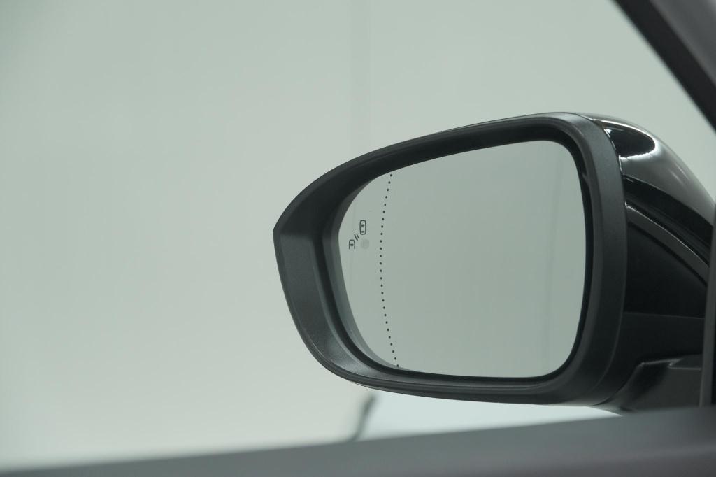 Renault Austral 1.2 e-tech full hybrid 200 techno | 360 camera | panoramada