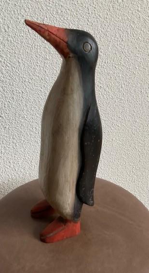Houten pinguïn  32 cm.