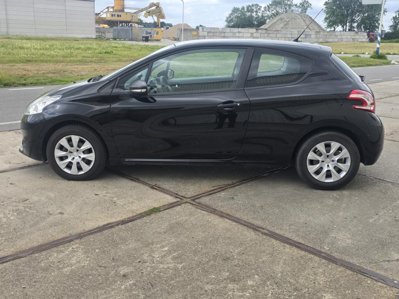 Peugeot 208 1.2 VTI Acces