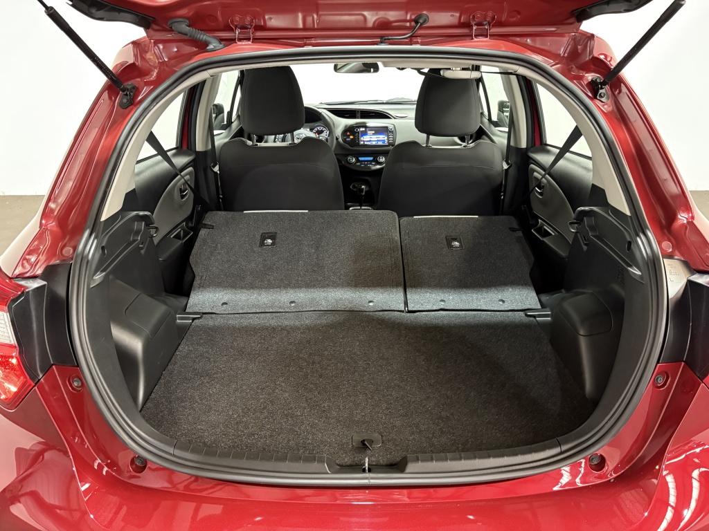 Toyota Yaris 1.5 hybrid aspiration | lage km-stand |