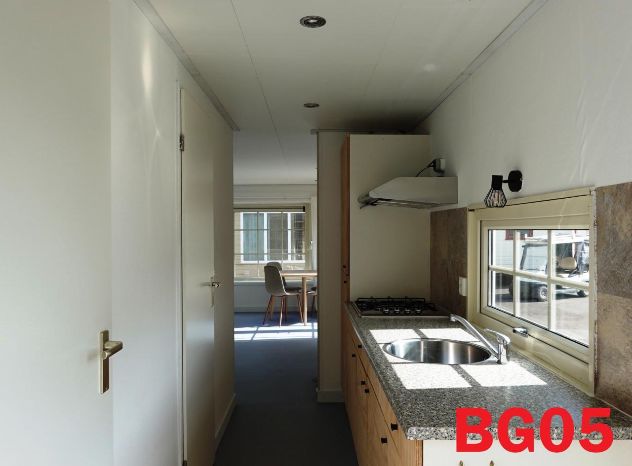 Spiegelchalet, chalet met gespiegelde indeling en dubbel glas te koop