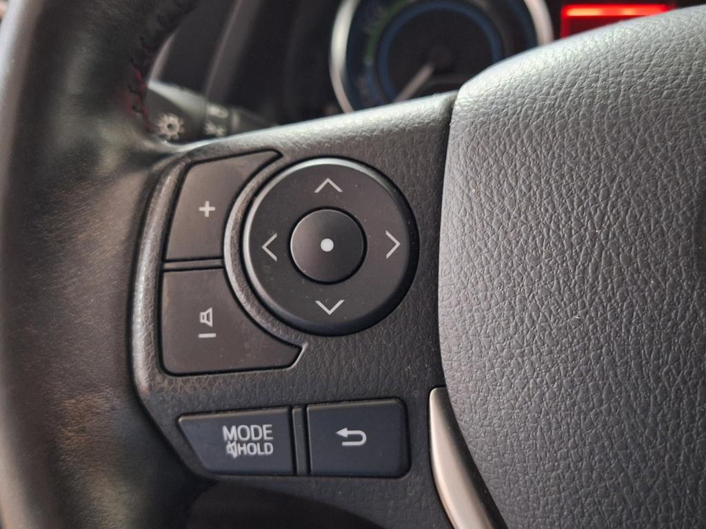 Toyota Auris 1.8 hybrid aspiration|verkocht