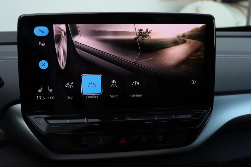 Volkswagen Id.5 pro 77 kwh 204pk | soh 97,8% |