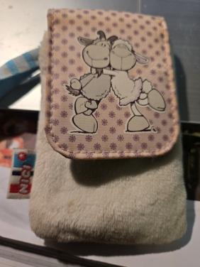 NICI Jolly Mäh Gustav & Elsa telefoonhoesje.10x7.5 cm