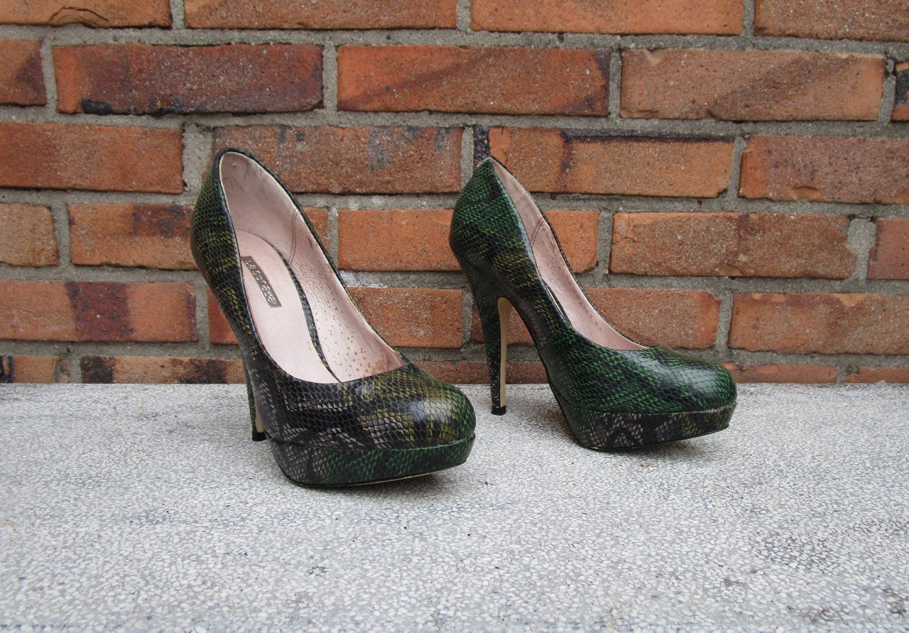 Prachtige groene Pumps maat 36 merk La Strada.