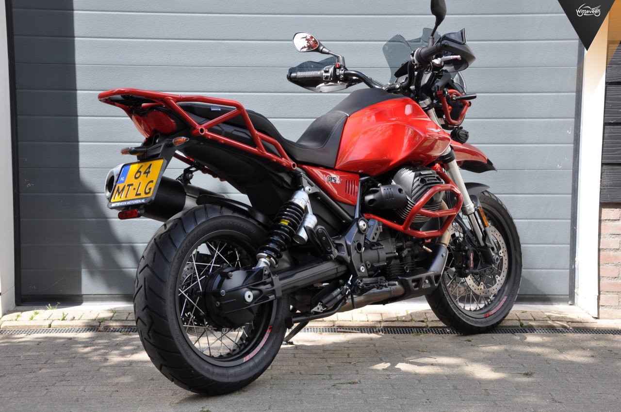 Moto Guzzi V85TT