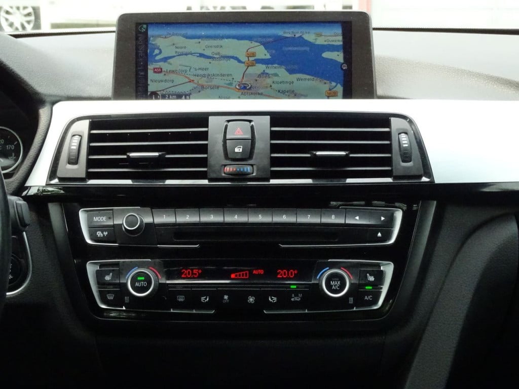 BMW 4 Serie coupé 428i high executive