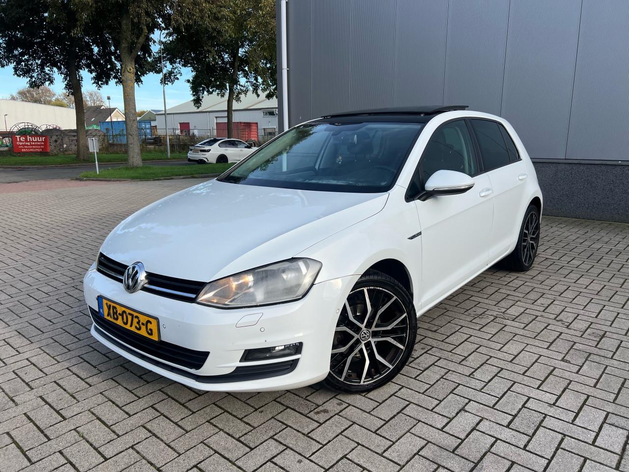 Volkswagen Golf 1.2TSI Cup Edition Automaat Pano