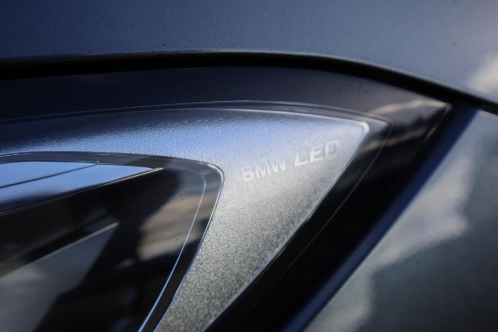 BMW 3-serie touring 330e m sport cam i trekhaak i acc i 292pk