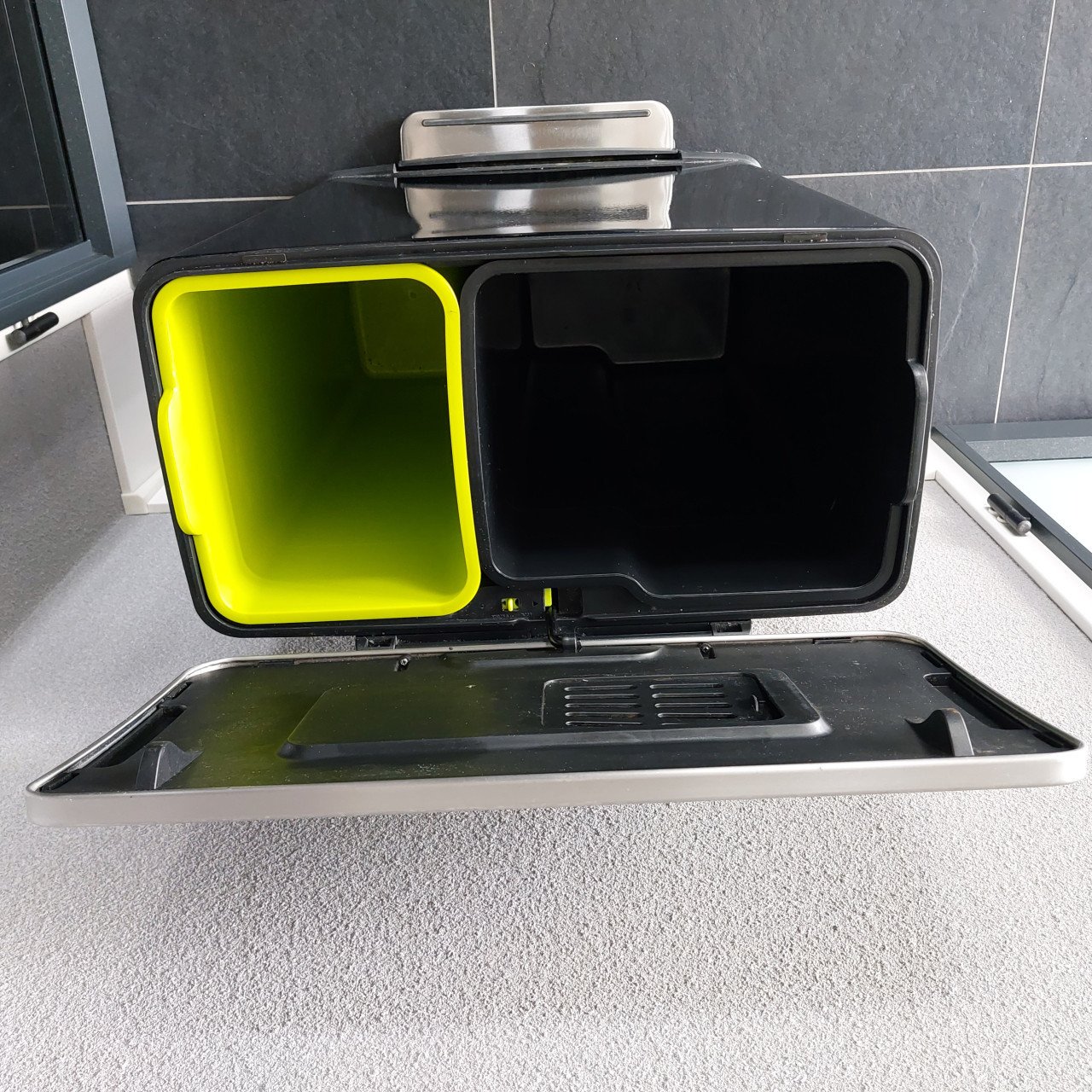 Luxe/moderne prullenbak/pedaalemmer EKO E-Cube 28 + 18 ltr