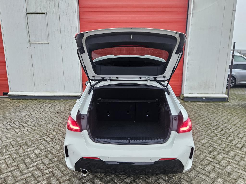 BMW 1 Serie 118i high executive m-sport | head-up | leder