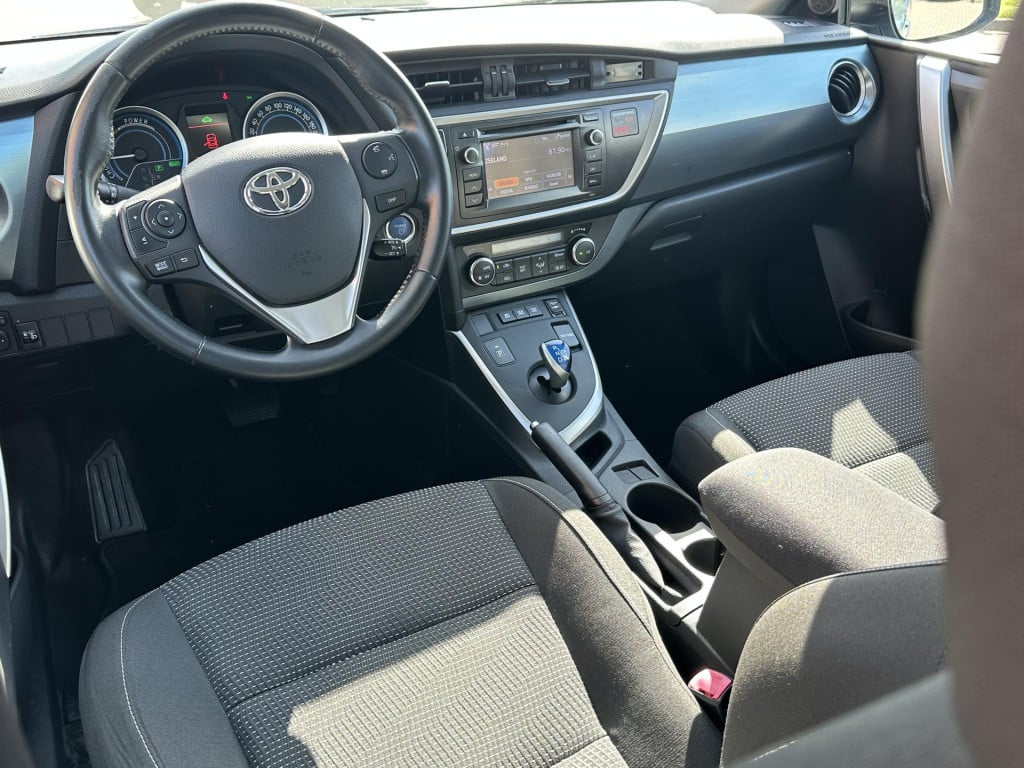 Toyota Auris 1.8 hybrid dynamic