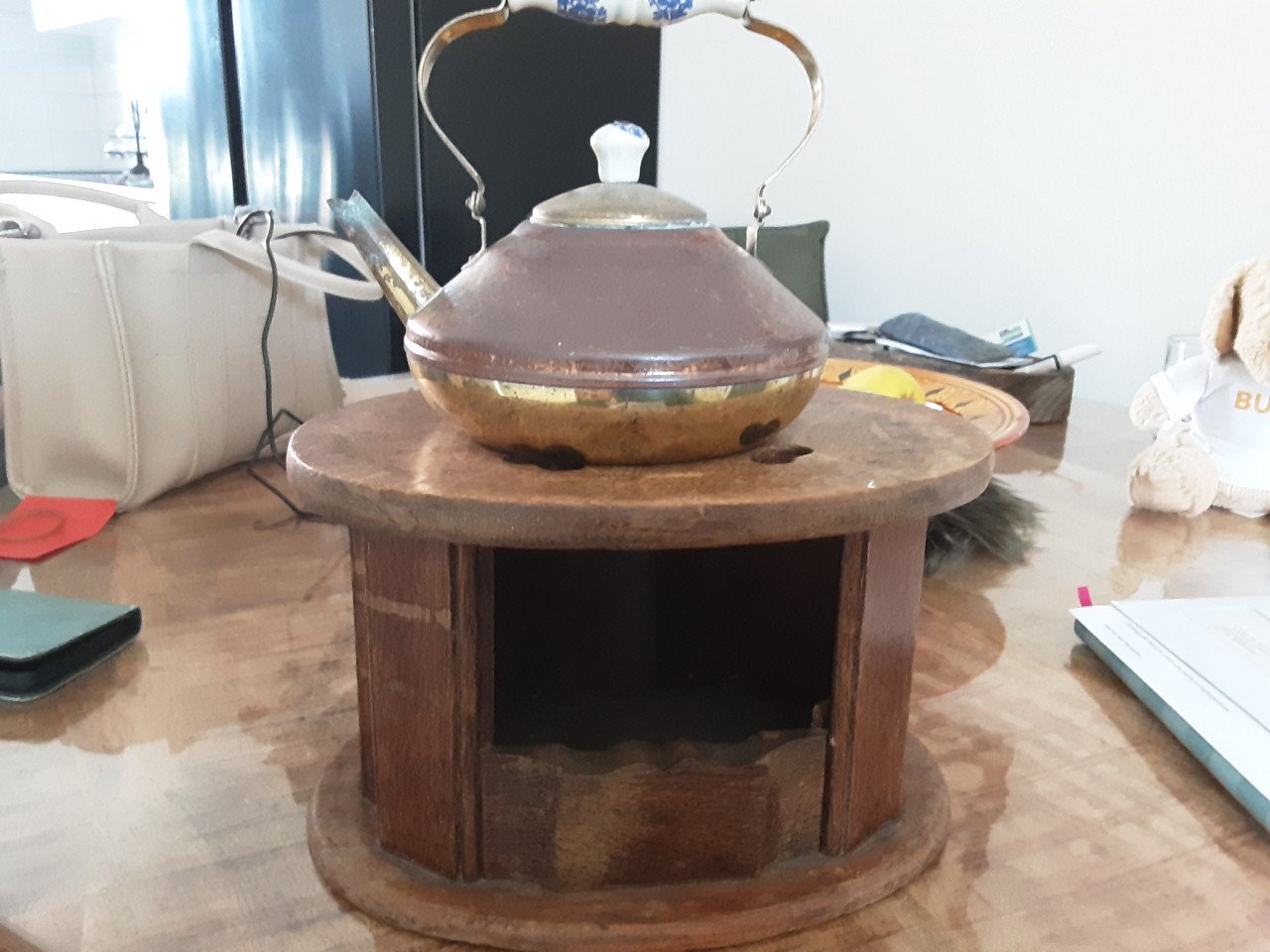 Oude stoof met koperen keteltje samen voor 10 euro
