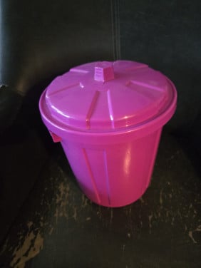 Leuke paars prullenbakje met los deksel H22 cm