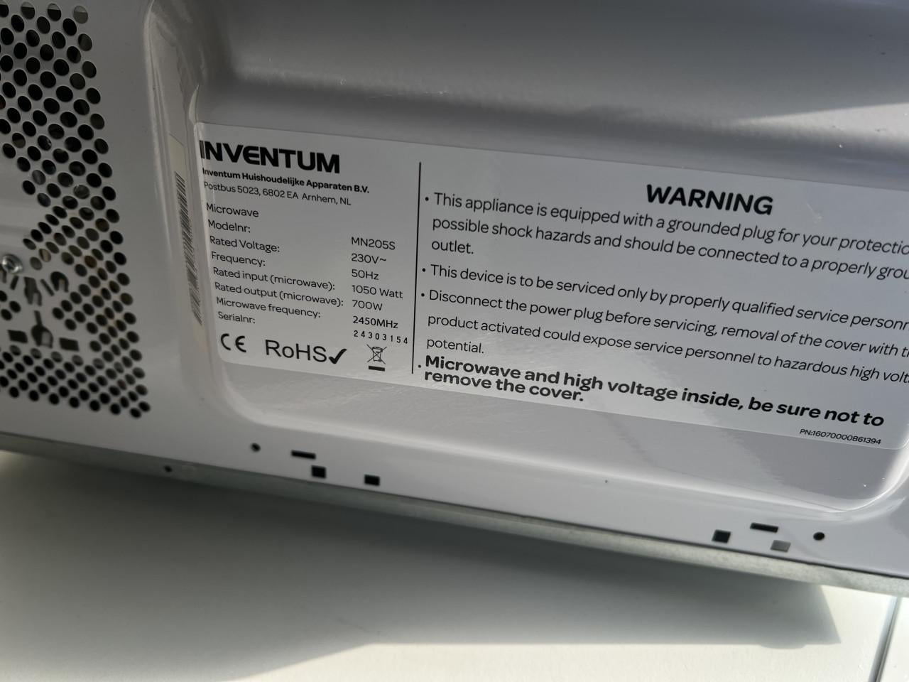 Inventum MN205S Vrijstaande solo magnetron 20 liter 700 watt  Wit/Zwart
