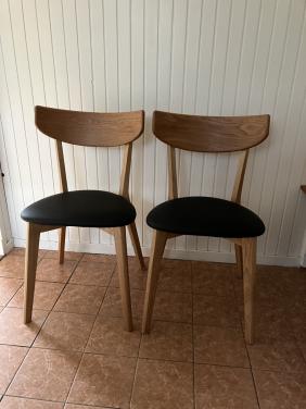 2 vintage STOELEN