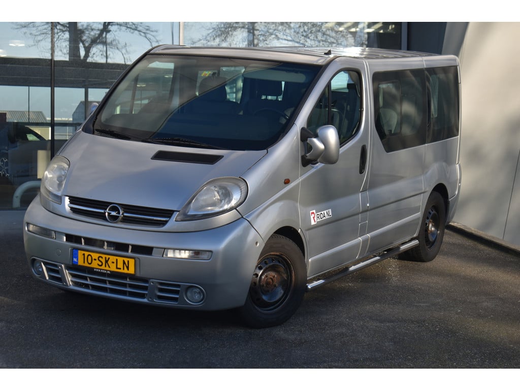 Opel Vivaro 2.5cdti | rolstoelbus | 9 persoons
