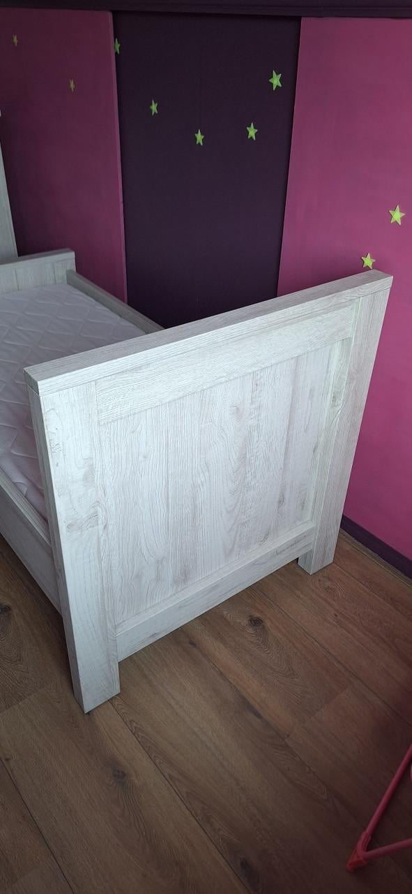 Kinderbed te koop (60cm x 120cm)