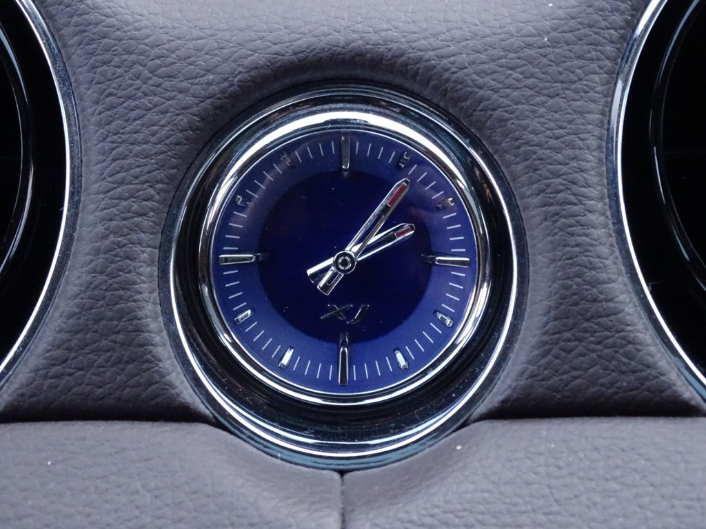 Jaguar Xj 3.0 v6d luxury | dubbel pano | 19"