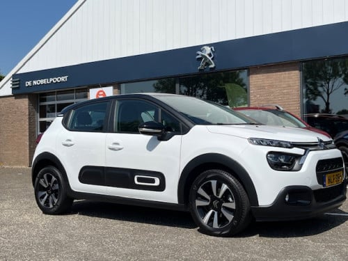 Citroen C3 shine 1.2 pt-110pk s&s (vol)automaat/eat6 | navigatie&bt&parkhee