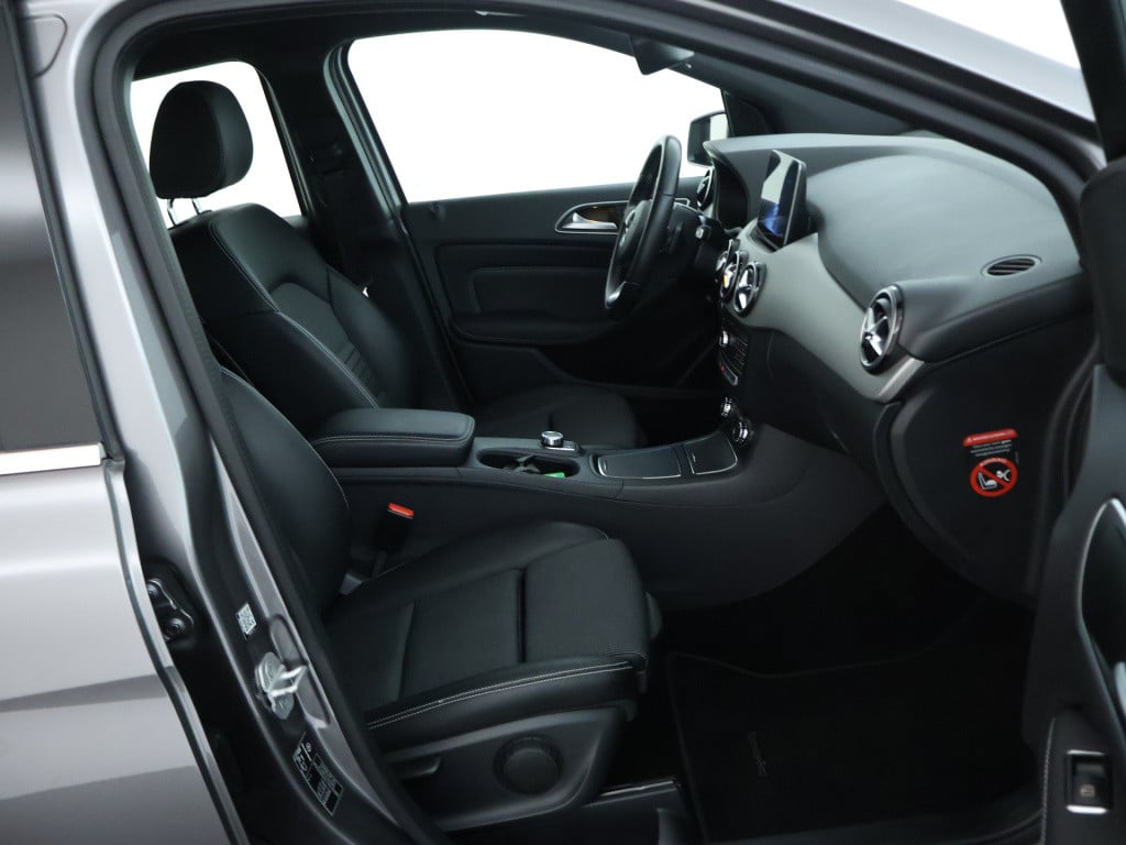 Mercedes-Benz B-Klasse 180 ambition | trekhaak | parkeersensoren | inclusie