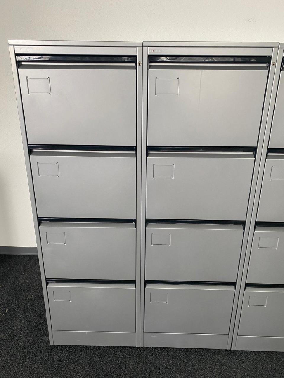 COMPLETE KANTOORINRICHTING – SPOED – OPHALEN VOOR 22-02-2026