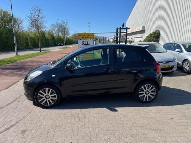 Toyota Yaris 1.3 vvti sol