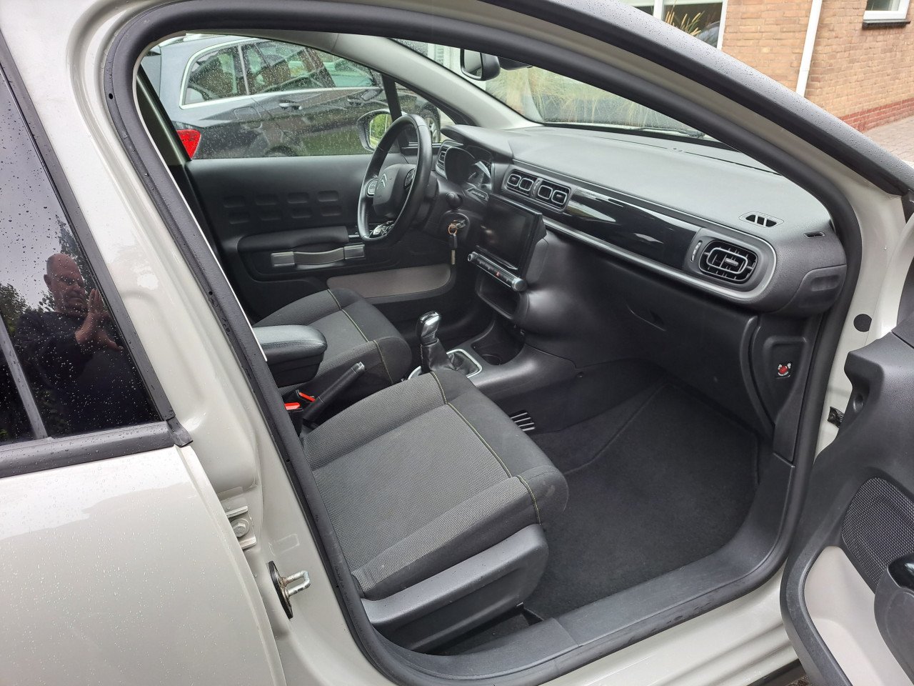 Te Koop Citroën C3 PureTech 1.2 Shine van bouwjaar 30 oktober 2017