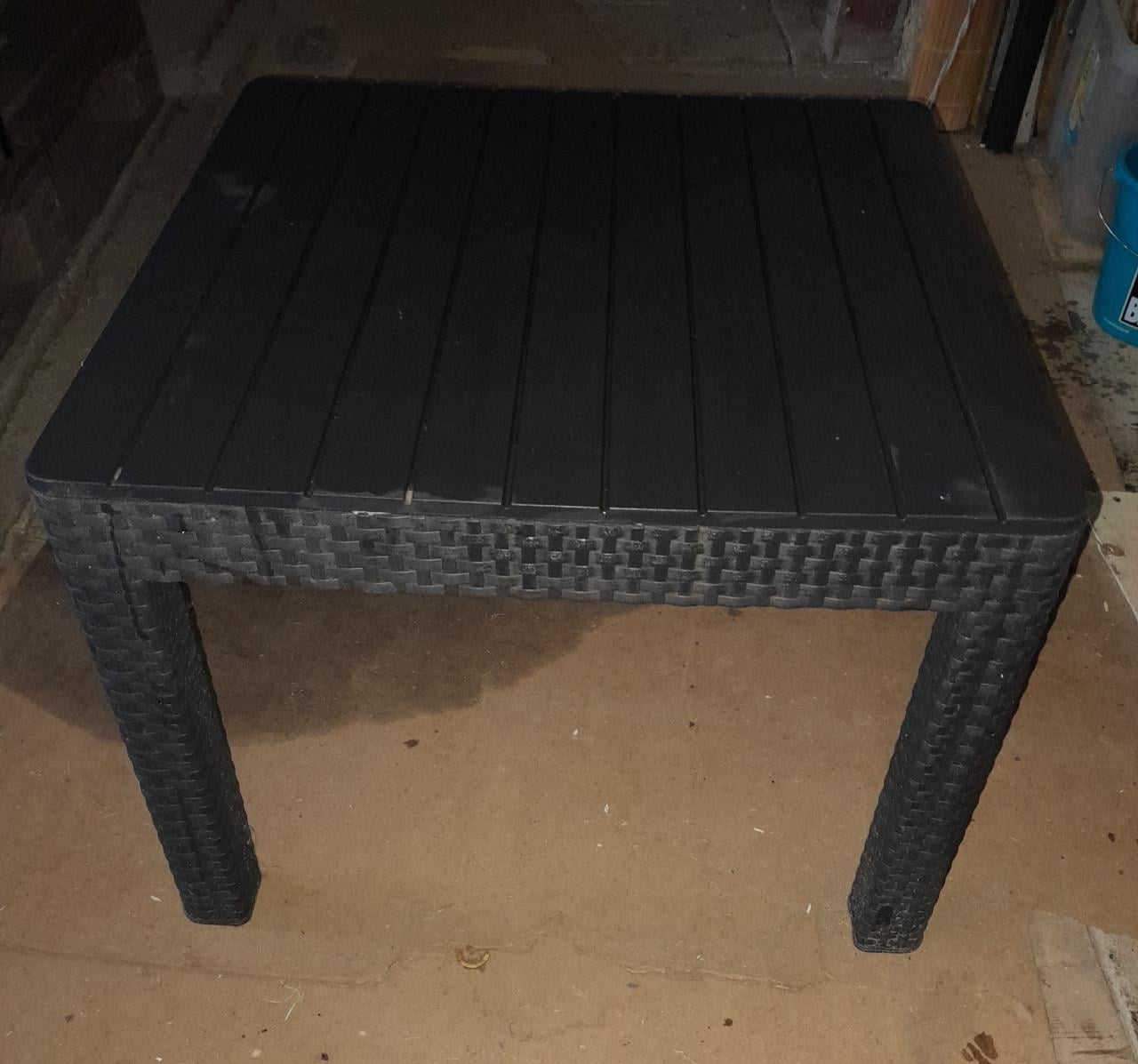 2x kunststof hocker