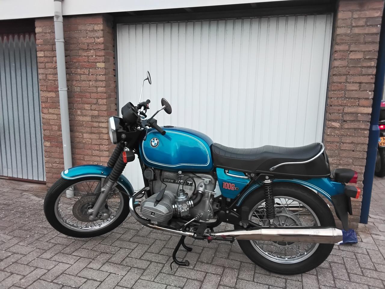 BMW  R 100/7 blauwe motorfiets