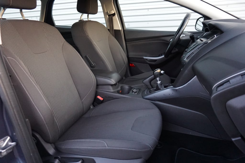 Ford Focus wagon 1.0 ecoboost edition plus climate / navi / cruise / elektr
