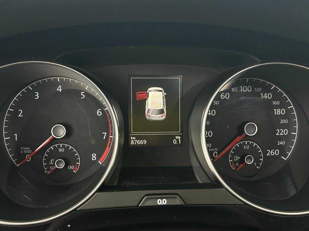 Volkswagen Golf Sportsvan occasion 1.4 tsi highline | zwart | tweedehands v