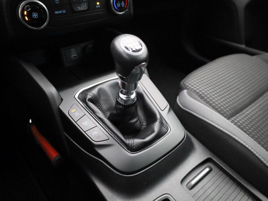 Ford Focus wagon 1.0 ecoboost hybrid connected | parkeer sensoren | navigat